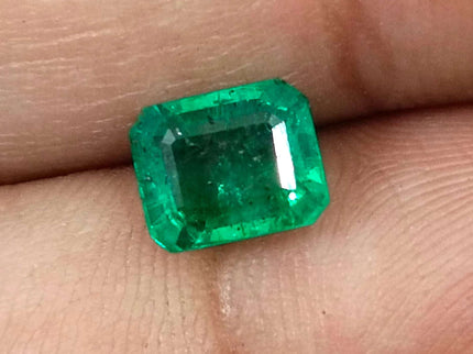 Zambian Emerald 1.70ct Natural Certified Glass Green  Minor Oiled Loose Gemstone