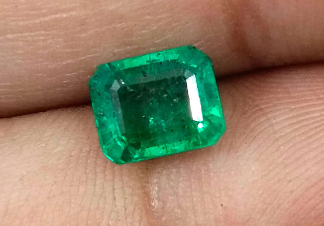 GSI Certified 1.70ct Medium Deep Green Zambian Emerald Minor Oiled Loose Gemstone