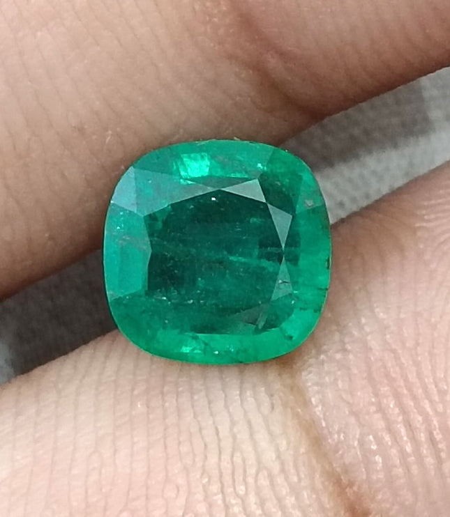 Emerald Natural 1.95ct Zambia Minor Oiled SGL Certified Cushion Cut Loose Gemstone