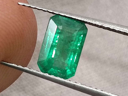 1.35ct Panjshir Emerald, Certified Natural minor oiled Stone
