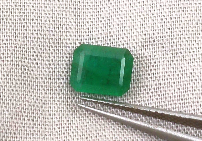 GSI Certified 1.50ct Deep Green Zambian Emerald Minor Oiled Loose Gemstone