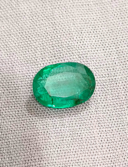 2.94ct Medium Deep Glass Green Swat Emerald, 100% Natural Earth Mined Gemstone