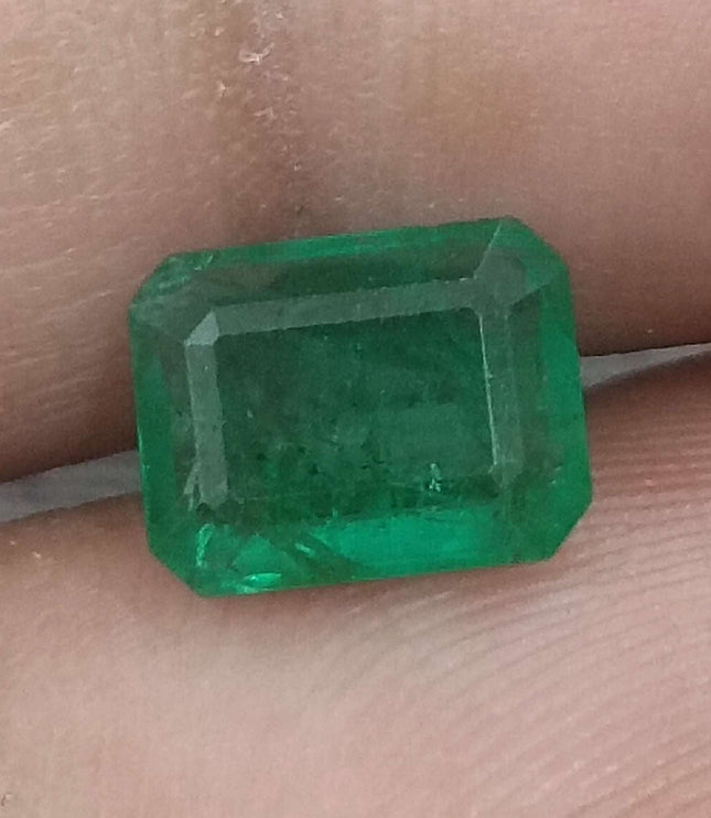 1.78ct Certified Natural Zambian Emerald.