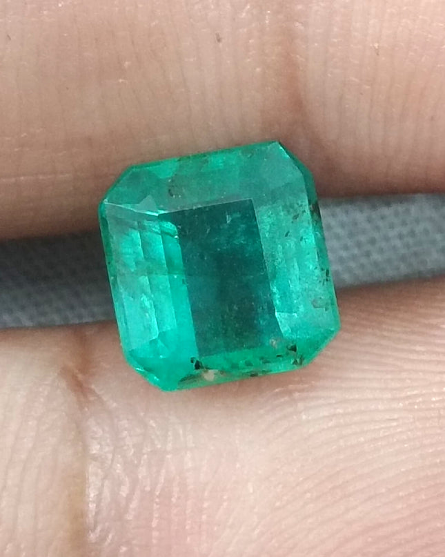 GSI Certified 2.61ct Medium Green Zambian Emerald, Natural Gemstone