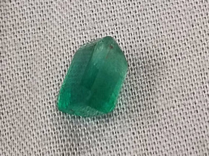 GSI Certified 2.42ct Medium Green Zambian Emerald, Natural Gemstone