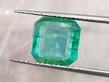 Zambian Emerald 2.59ct Certified Natural Medium Green Gemstone