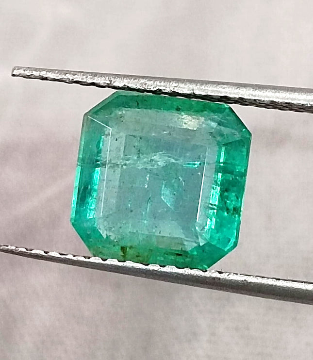 Zambian Emerald 2.59ct Certified Natural Medium Green Gemstone