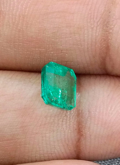 1.68ct Zambian Emerald, 100% Natural Earth Mined Gemstone