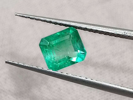 1.06ct Natural Zambian Emerald, Certified Minor Oiled Loose Gemstone