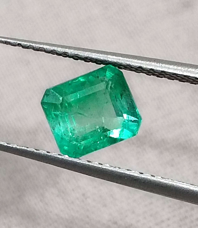 1.06ct Natural Zambian Emerald, Certified Minor Oiled Loose Gemstone