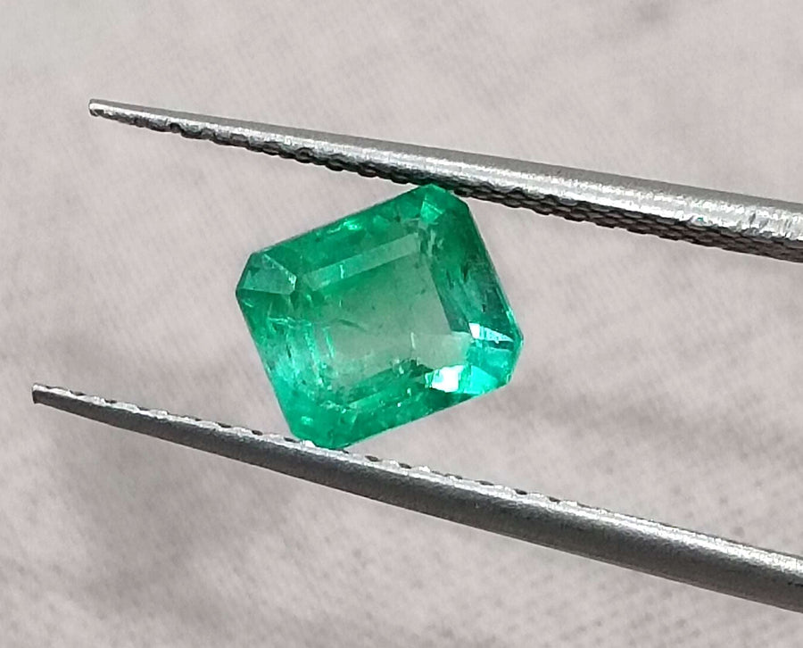 1.06ct Natural Zambian Emerald, Certified Minor Oiled Loose Gemstone