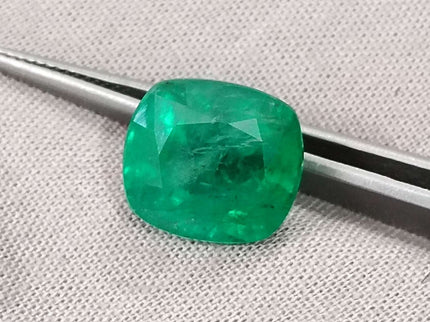 7.30ct Emerald Natural Certified Medium Bright Alpine Green Cushion Cut Stone