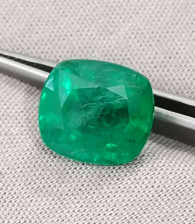 7.30ct Swat Emerald, Natural Bright Green Cushion Cut Stone