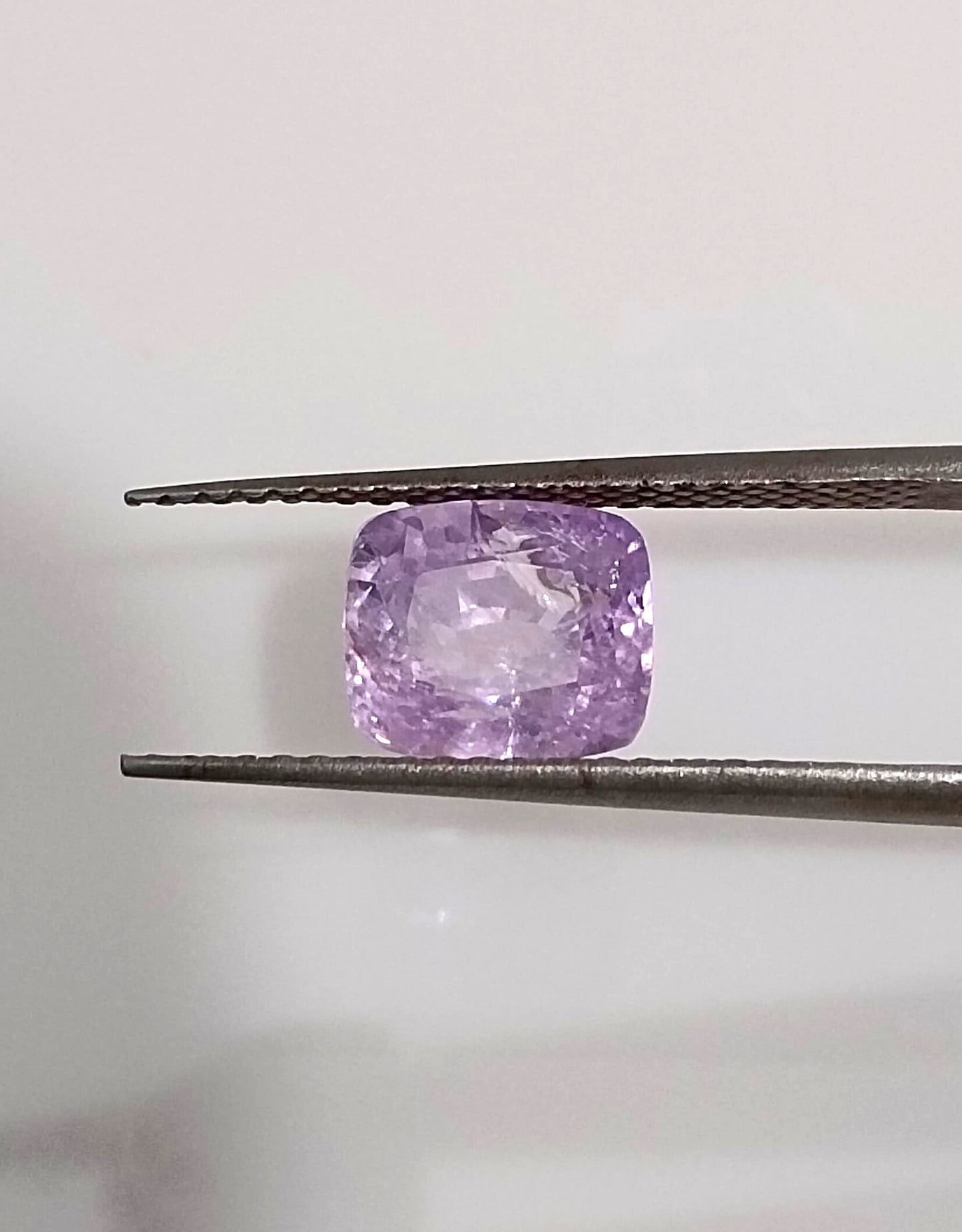 2.06ct Lavender Color Ceylon Sapphire , 100% Natural Untreated Gemstone