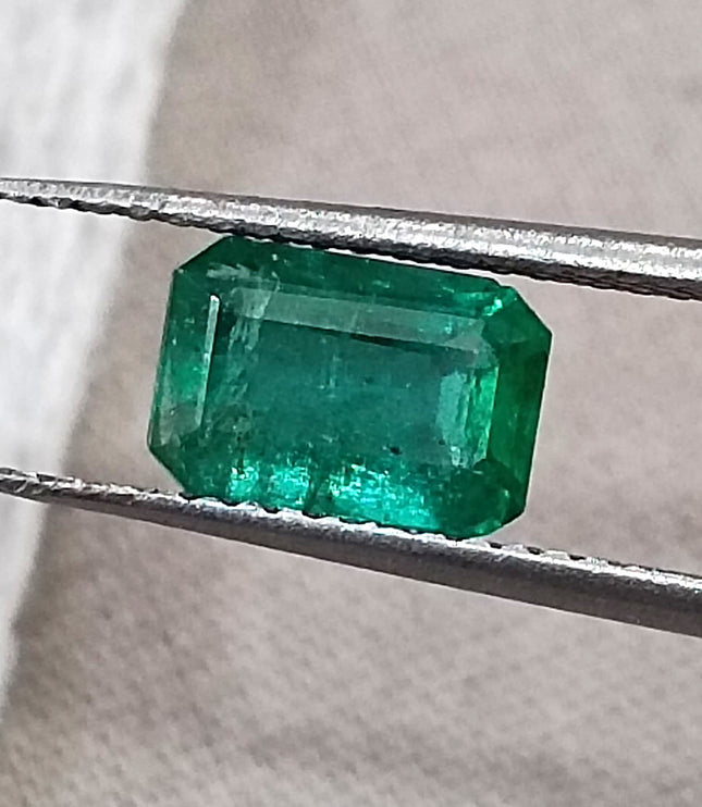 1.04ct Deep Green Natural Emerald Minor Oil Shiny Octagon Cut Gemstone