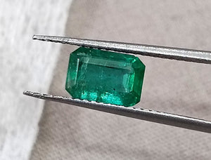 1.04ct Deep Green Natural Emerald Minor Oil Shiny Octagon Cut Gemstone