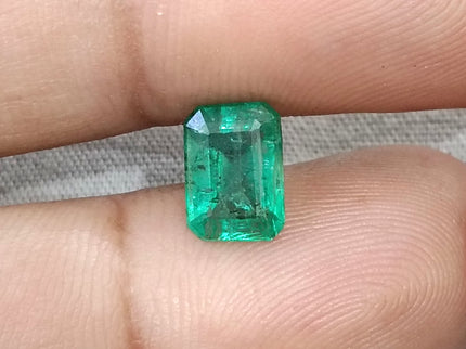 1.64ct Zambian Emerald, 100% Natural Gem