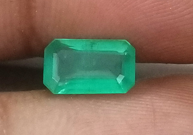 GSI Certified 1.52ct Medium Light Green Natural Zambian Emerald Minor Oiled Loose Gemstone