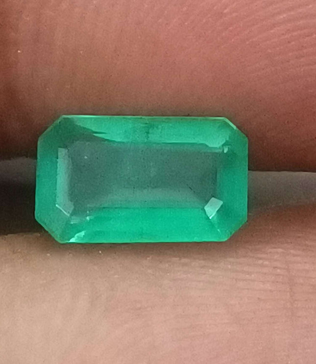 Certified 1.52ct Natural Zambian Emerald Stone.