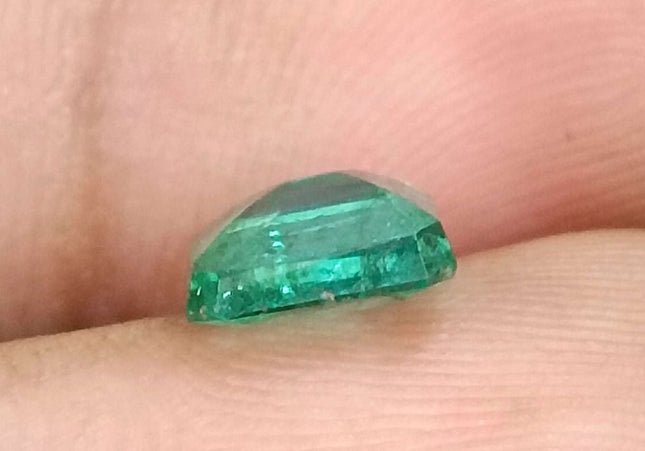 1.38ct Natural Zambian Emerald GSI Certified Minor Oiled Loose Gemstone