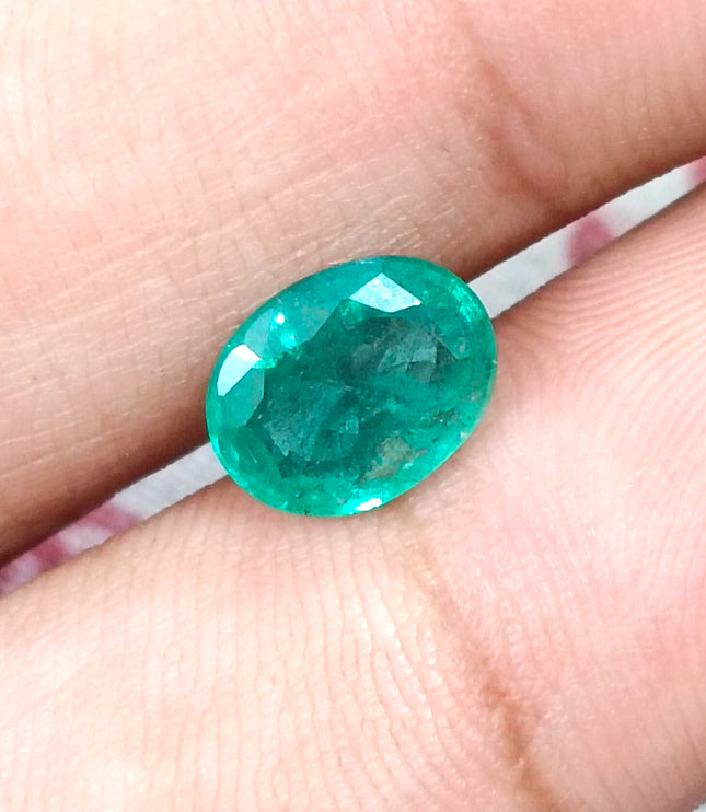 1.87ct Natural Emerald Medium Green Oval Cut SGL Certified Minor oil Gemstonr