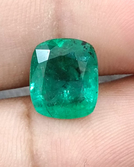 4.25ct Natural Zambian Emerald, Cushion Cut Minor Oiled Loose Gemstone