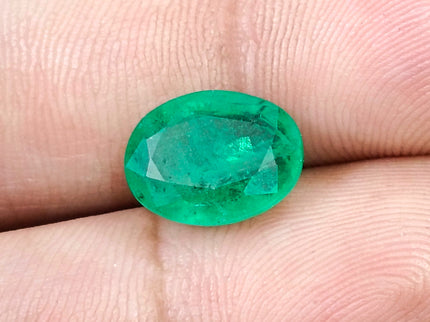4.33ct Natural Emerald Medium Spring Green SGL Certified Oval Cut Gemstone