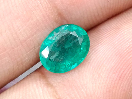 1.87ct Natural Emerald Medium Green Oval Cut SGL Certified Minor oil Gemstonr