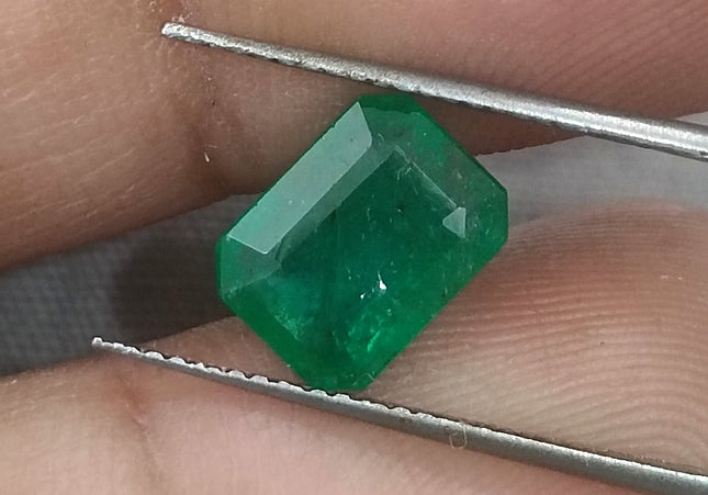 2.20ct GSI Certified Deep Velvet Green Zambian Emerald Minor Oiled Loose Gemstone