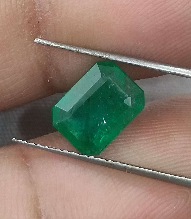 2.20ct Certified Zambian Natural Emerald Stone.