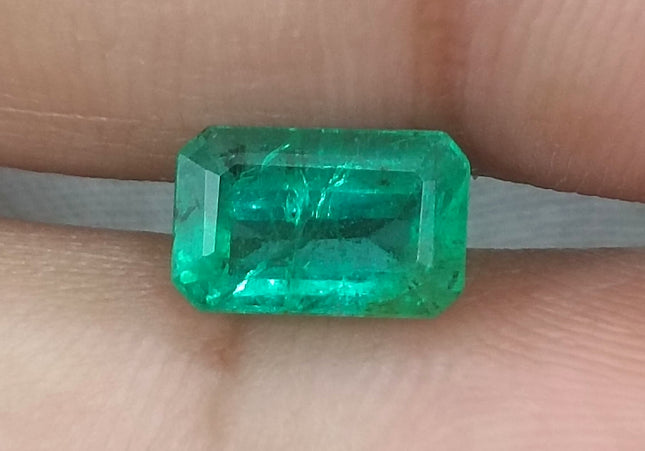 GSI Certified 1.84ct Deep Green Natural Zambian Emerald Minor Oiled Loose Gemstone