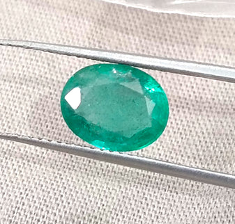 1.87ct Natural Emerald Medium Green Oval Cut SGL Certified Minor oil Gemstonr