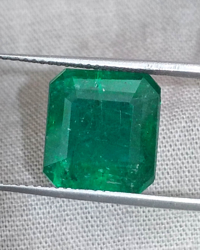 7.62ct Deep Vivid Green Zambian Emerald, Natural Gemstone