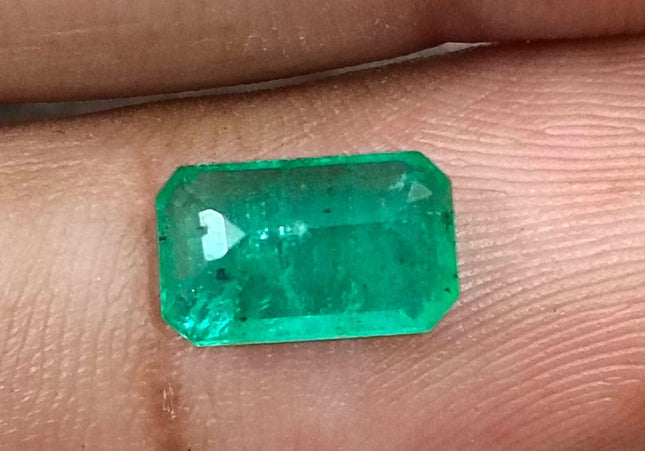 GSI Certified 1.92ct Medium Green Panjshir Emerald Minor Oiled Loose Gemstone