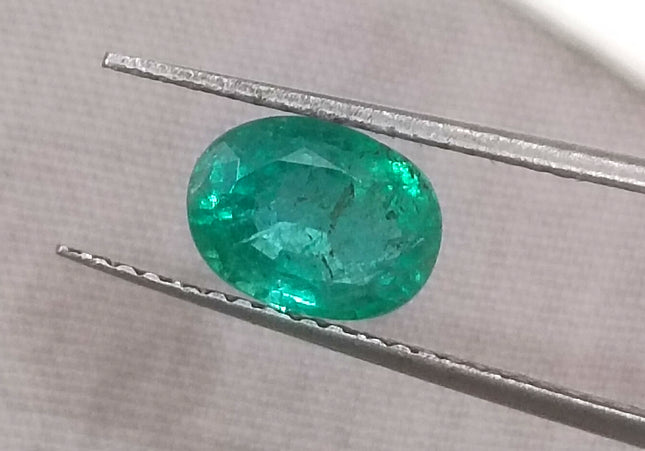 GSI USA Certified 1.31ct Medium Light Shamrock Green Zambian Emerald Minor Oiled Loose Gemstone