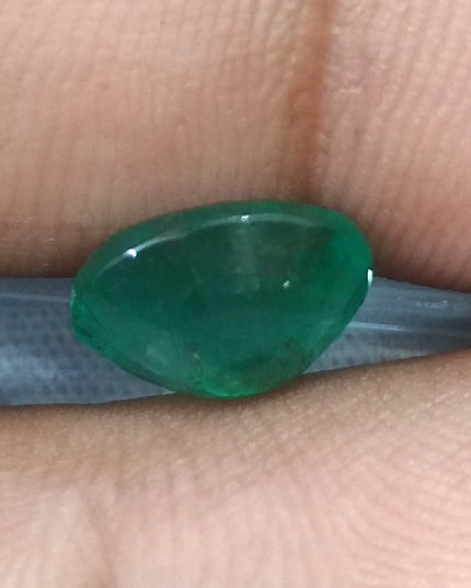 GSI certified 2.47ct Medium Pure Green Natural Zambian Emerald Minor Oiled Loose Gemstone