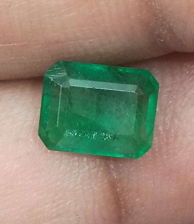 1.78ct Certified Natural Zambian Emerald.
