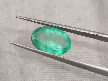 1.36ct Natural Emerald Medium Velvet Green Zambian Oval Cut Loose Gemstone