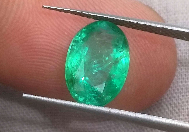 2.57ct GSI Certified Neon Green Zambian Emerald Minor Oiled Loose Gemstone