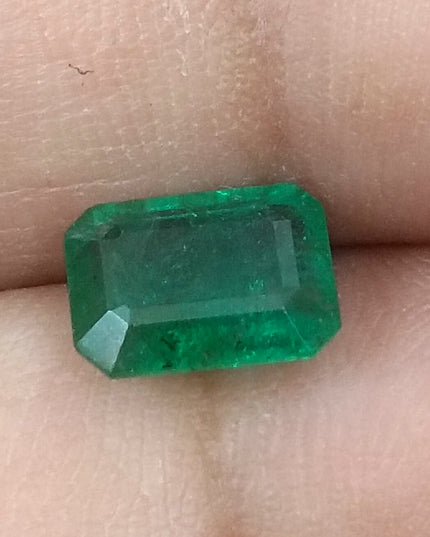 GSI Certified 1.51ct Deep Golden Green Natural Zambian Emerald Minor Oiled Loose Gemstone