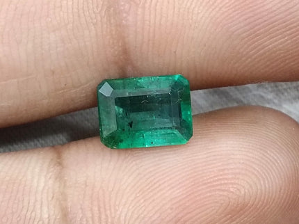 Natural Emerald 2.14ct Zambia Medium Deep Color SGL Certified Octahon Cut Minor Oiled Gemstone