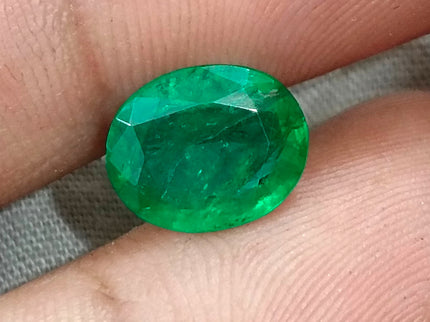 Zambian Emerald 2.68ct Vivid Green Certified Natural Oval Cut Loose Stone