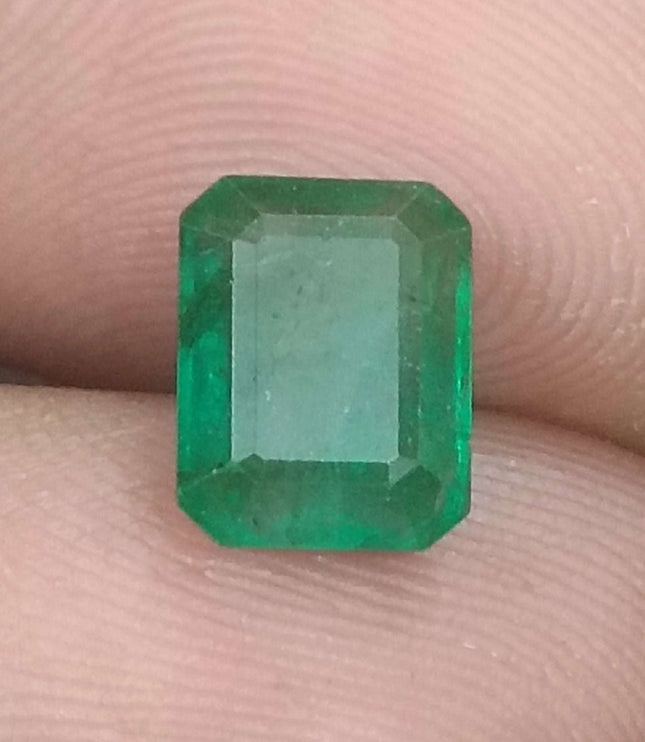 1.78ct Certified Natural Zambian Emerald.