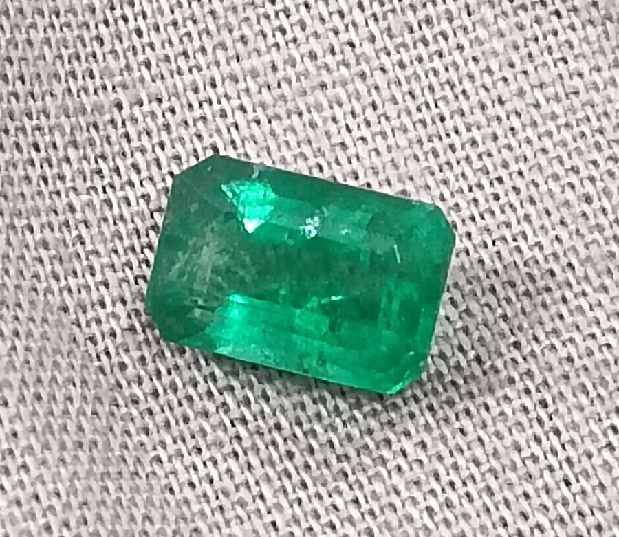 1.35ct Panjshir Emerald, Certified Natural minor oiled Stone