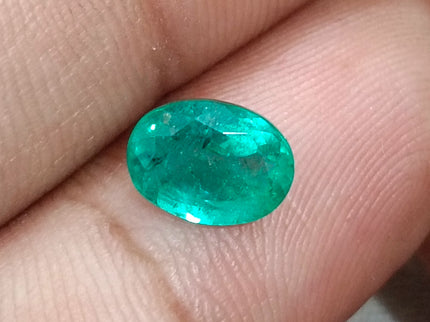 1.48ct Natural Emerald Medium Deep Green Shiny Oval SGL Certified Gemstone