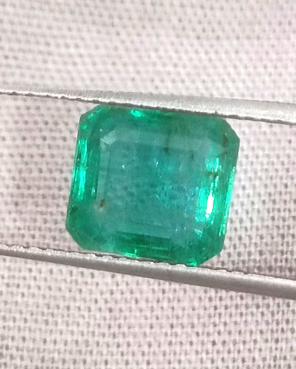 GSI USA Certified Medium Deep Green Zambian Emerald Minor Oiled Loose Gemstone