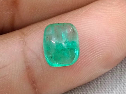 2.01ct Ethiopian Natural Emerald Sugarloaf cut Medium Light Green Gemstone