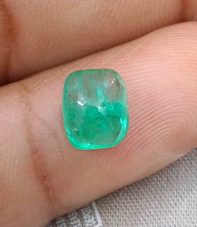 2.01ct Ethiopian Natural Emerald Sugarloaf cut Medium Light Green Gemstone