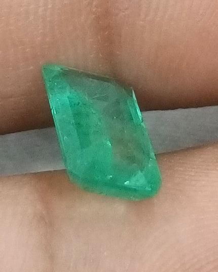 2.74ct GSI Certified Medium Green Zambian Emerald Minor Oiled Loose Gemstone