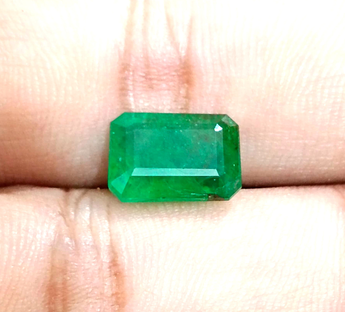 4.63ct IGI Certified Deep Green Swat Emerald, 100% Natural Gem